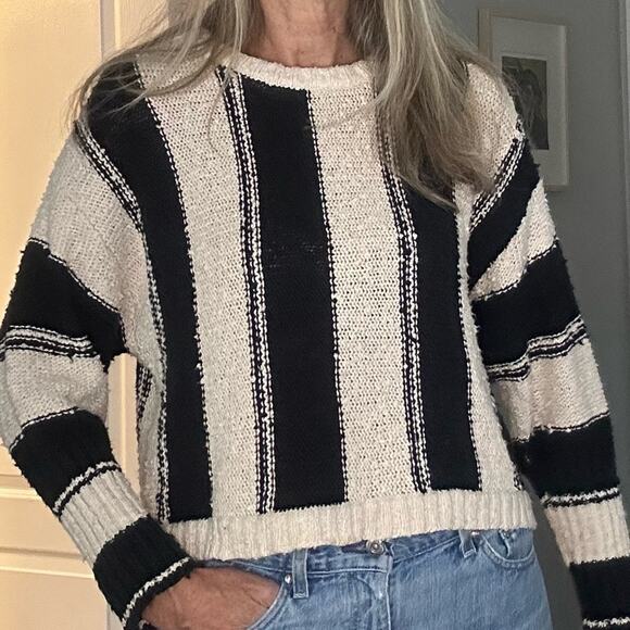 Billabong Black Cream Stripe Beachy Sweater Boxy Nubby Cotton Surfer Boho Summer - Picture 1 of 7